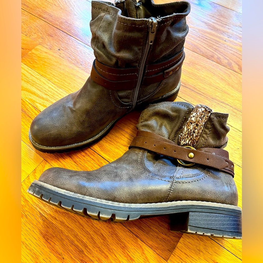 Brown Muk Luk ankle boots